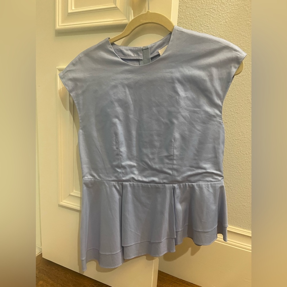 Chic flattering top